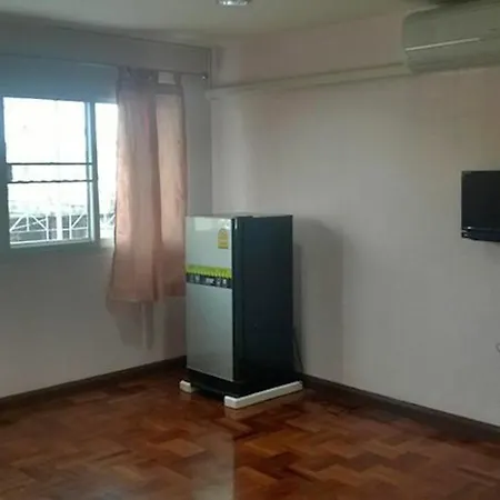 Baan Yuu Sabai Hotel